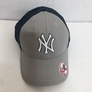 New York Yankees OS Baseball Cap Fan Fave Genuine Merchandise